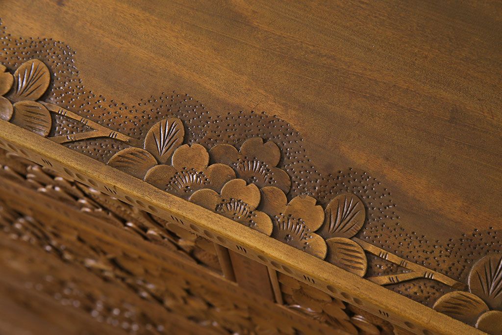 中古　伝統工芸軽井沢彫り　華やかな印象のドレッシングチェスト(ドレッサー、鏡、ミラー)