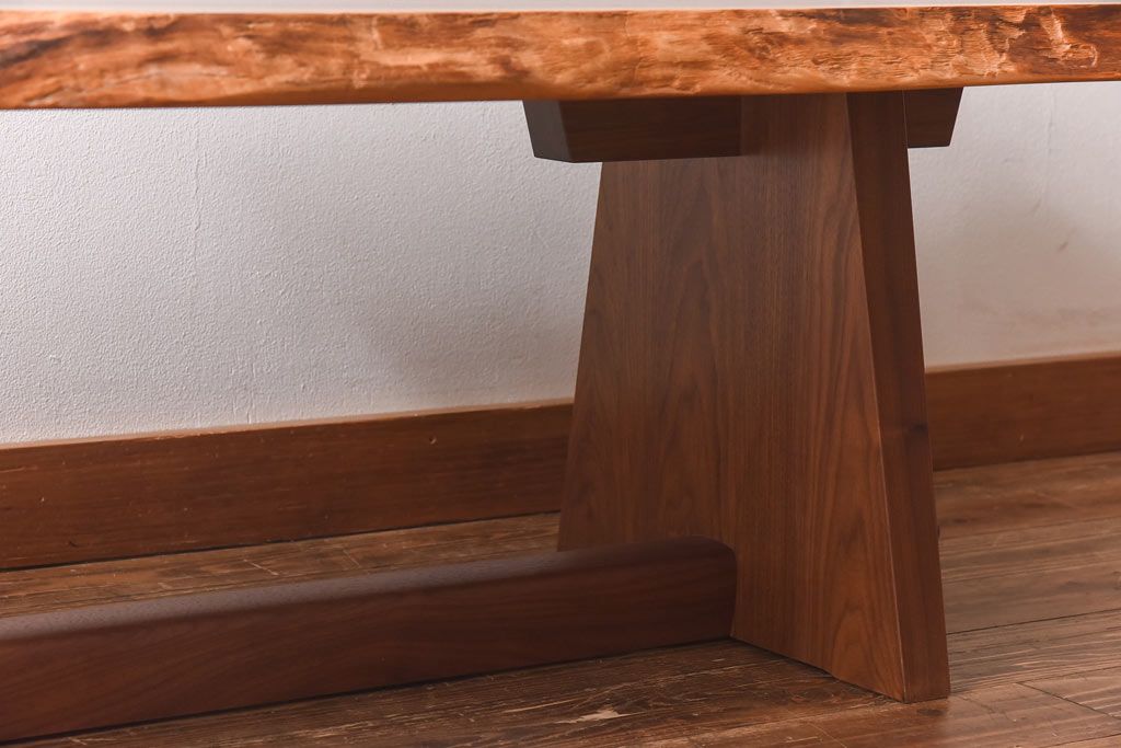 中古美品　ジョージナカシマ　桜製作所　クラロウォールナット材　MINGURENII COFFEE TABLE 　コーヒーテーブル(ジョージ・ナカシマ、ミングレンII、センターテーブル、ローテーブル、机)(定価約95万円)