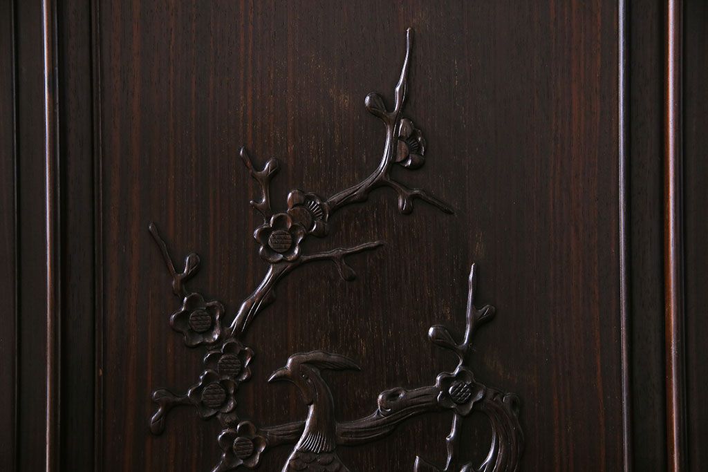 中古　民芸家具　黒檀材(唐木)製　高級品!彫刻が素晴らしいサイドボード(キャビネット、飾り棚)(定価約220万円)(1)