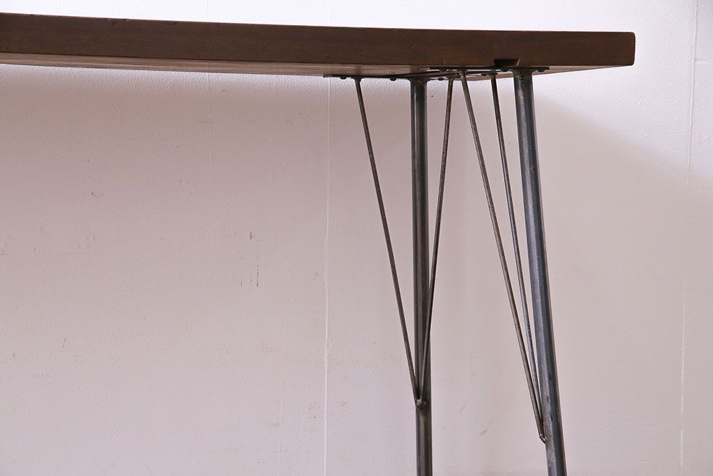 桂材一枚板　リメイク　味わいある古材を使用したアイアンサイドテーブル(作業台、飾り台、カフェテーブル)(2)