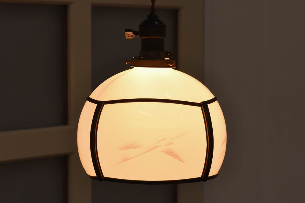 昭和レトロ　鶴のモチーフから和を感じるシェード(天井照明、電笠、吊り照明)