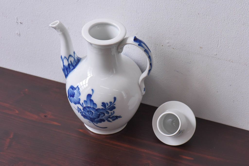 アンティーク雑貨　中古　ROYAL COPENHAGEN(ロイヤルコペンハーゲン)　ブルーフラワー　プレイン　コーヒーポット(ピッチャー、洋食器)(2)
