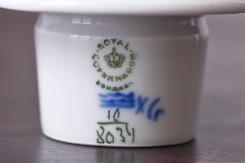 アンティーク雑貨　中古　ROYAL COPENHAGEN(ロイヤルコペンハーゲン)　ブルーフラワー　プレイン　コーヒーポット(ピッチャー、洋食器)(2)