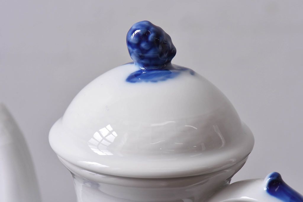 アンティーク雑貨　中古　ROYAL COPENHAGEN(ロイヤルコペンハーゲン)　ブルーフラワー　プレイン　コーヒーポット(ピッチャー、洋食器)(2)