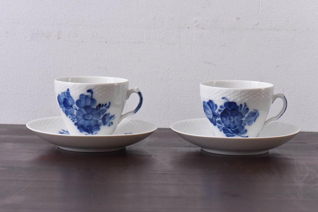 アンティーク雑貨　中古　ROYAL COPENHAGEN(ロイヤルコペンハーゲン)　blue flower　カップ&ソーサー(コーヒーカップ、洋食器)2客セット