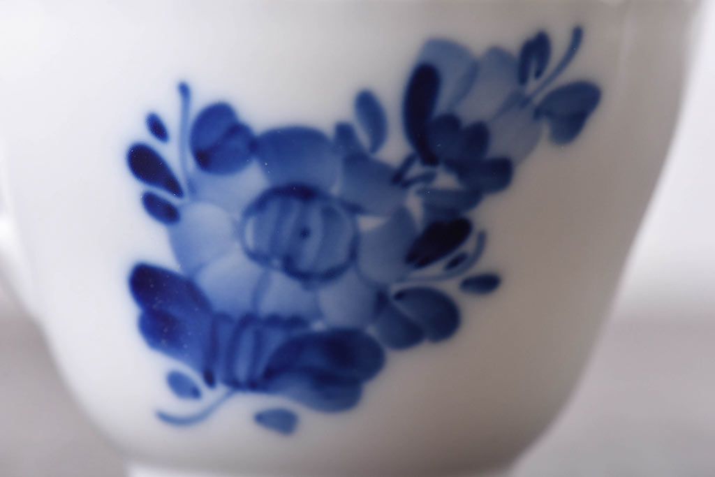 アンティーク雑貨　中古　ROYAL COPENHAGEN(ロイヤルコペンハーゲン)　blue flower　カップ&ソーサー(コーヒーカップ、洋食器)2客セット