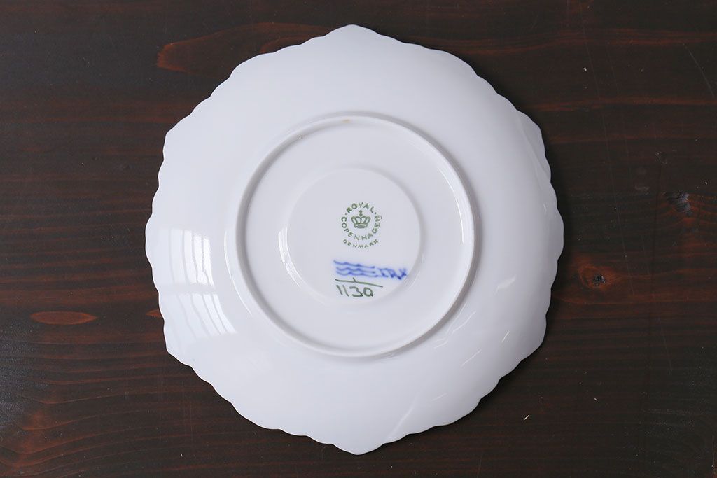 アンティーク雑貨　中古　ROYAL COPENHAGEN(ロイヤルコペンハーゲン)　ブルーフルーテッド　フルレース　カップ&ソーサー(ティーカップ、洋食器)2客セット(定価約8万6千円)(2)