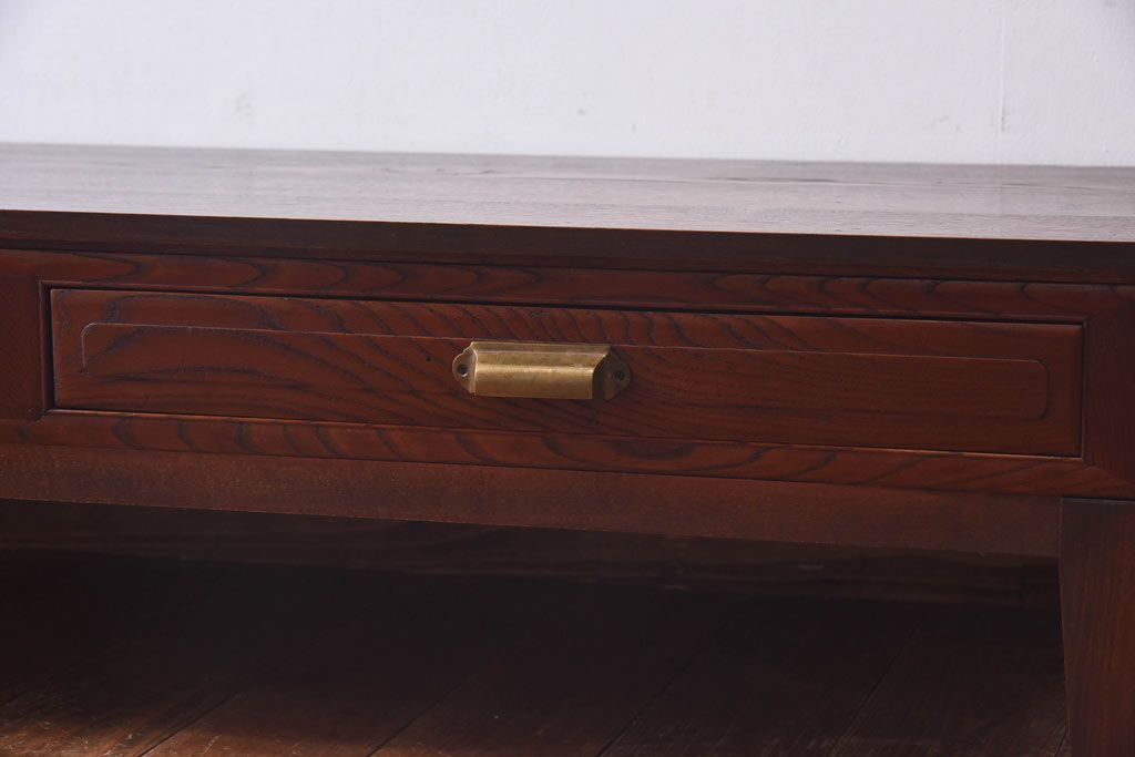 アンティーク家具　リメイク品　前板ケヤキ材　上品な佇まいの脚付き箪笥ローボード(ローテーブル、引き出し)