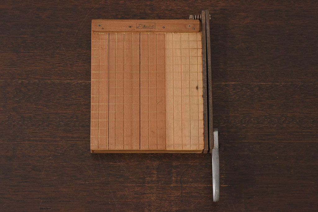 アンティーク雑貨 昭和レトロ peace 古い質感が味わい深いペーパー