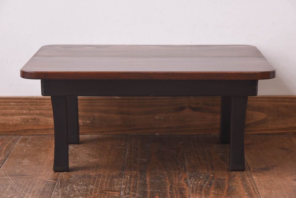 アンティーク家具　松材製　味わい深い佇まいの折り畳み式ローテーブル(ちゃぶ台、座卓)