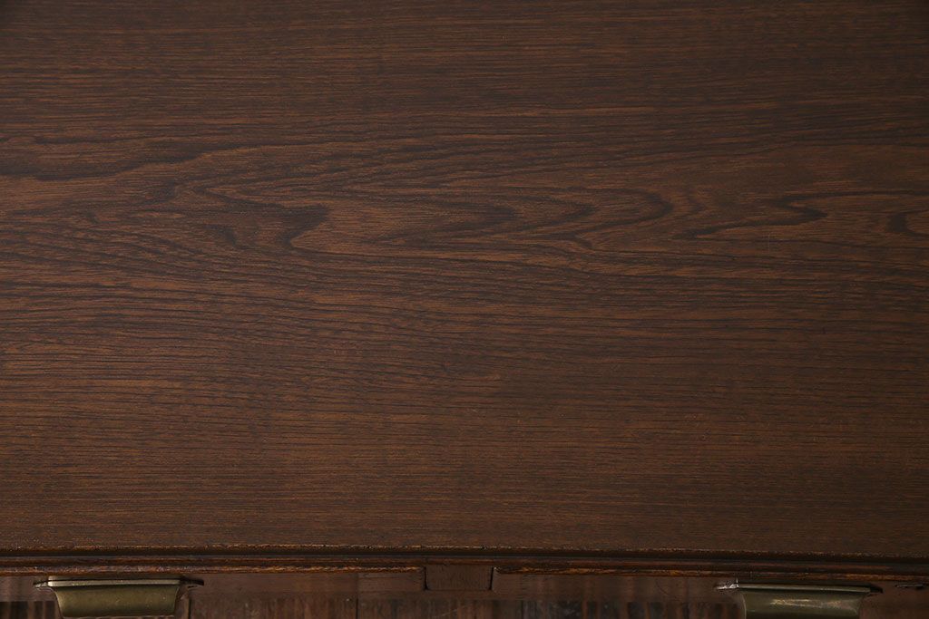 アンティーク家具　大正ロマン　ナラ材　透かし彫りの装飾が可愛らしい文机(ローテーブル)