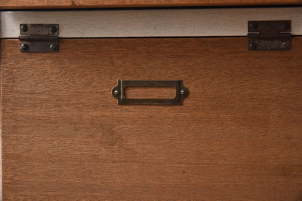ペイント家具　ラフジュ工房オリジナル　5×4　白いペイントのパタパタマス目棚(戸棚、下駄箱)