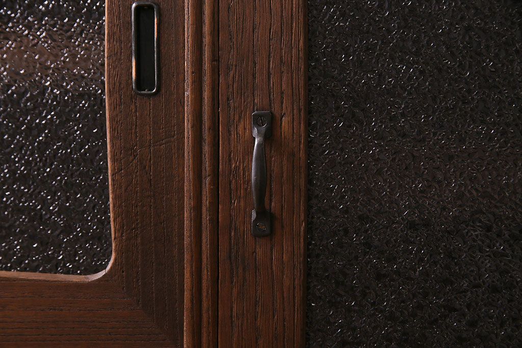 レトロ家具　昭和レトロ　桐材　ダイヤガラス入りの戸棚が魅力的な箪笥ローボード(リビングボード、戸棚、収納棚、桐箪笥、桐たんす)