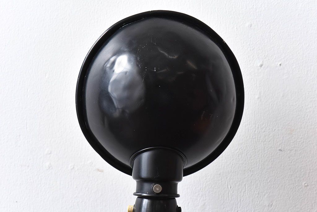 昭和レトロ　シンプルさが魅力の黒いスタンドライト(卓上照明、デスクスタンド)(1)