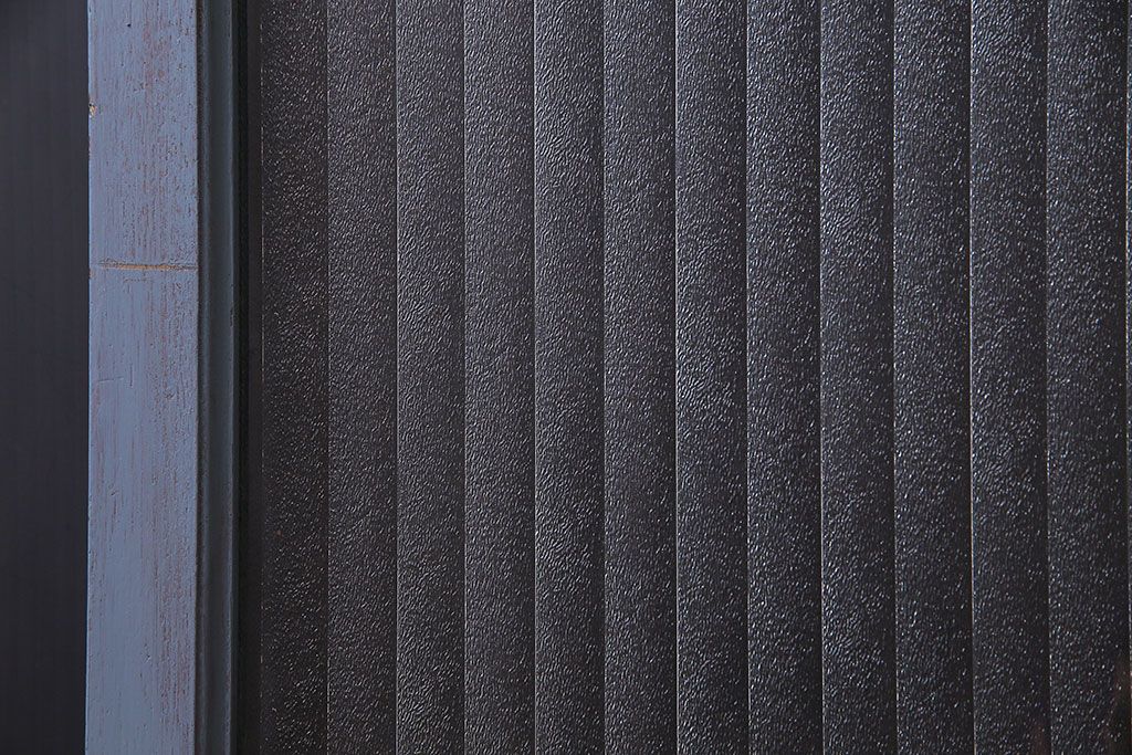 ペイント家具　チェッカーガラス入り!シャビーシックなガラス戸(窓、引き戸、建具)2枚組