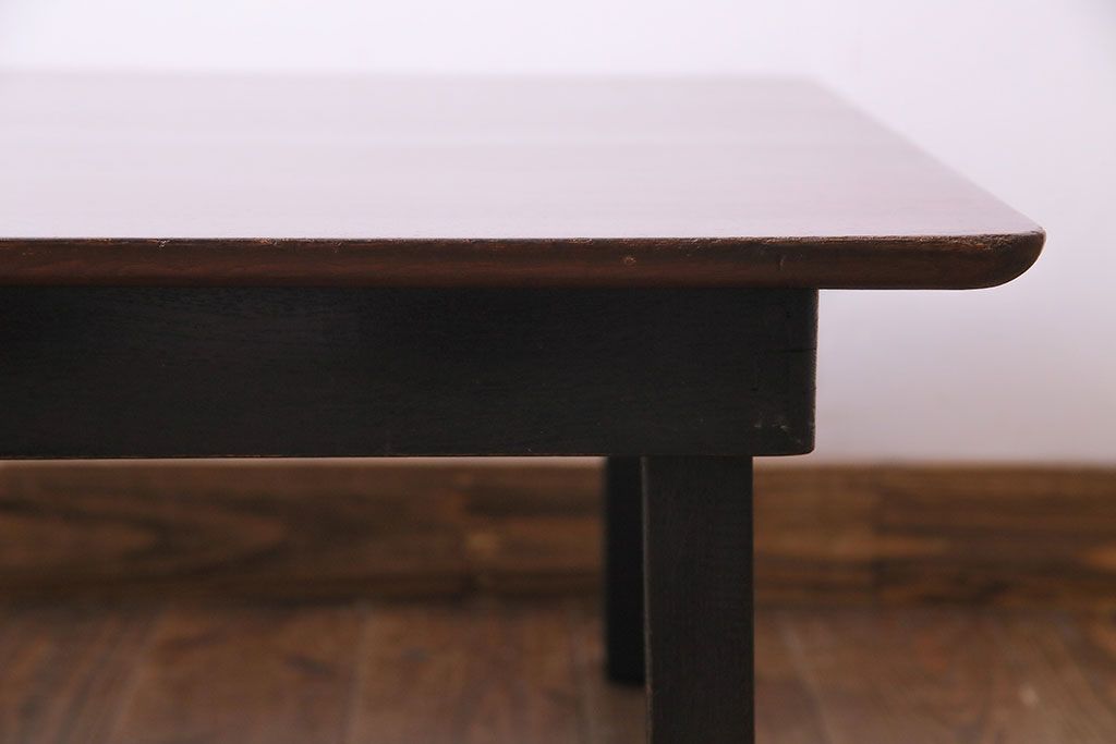 レトロ家具　昭和期　折り畳み式　シンプルなデザインのレトロな座卓(ちゃぶ台、ローテーブル、センターテーブル)