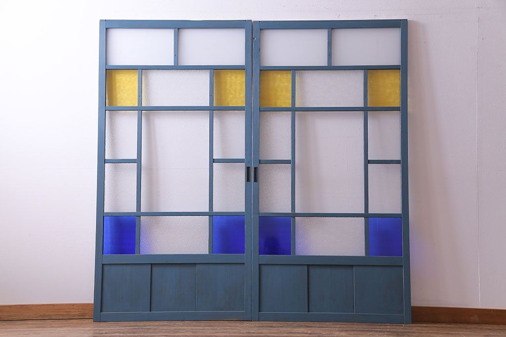 昭和初期　ペイント建具　色ガラスがアクセントになったペイントガラス戸2枚セット(引き戸、建具)