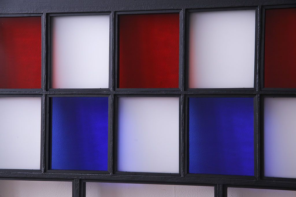 ペイント家具　色ガラス入り　モダンな雰囲気を演出するガラス戸(窓、建具、引き戸、格子戸)3枚組