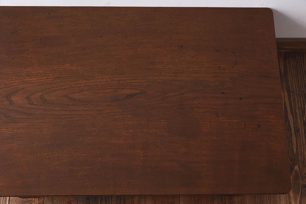アンティーク家具　大正昭和初期　天板栗材一枚板　脚のデザインがユニークな座卓(ちゃぶ台、ローテーブル、センターテーブル)