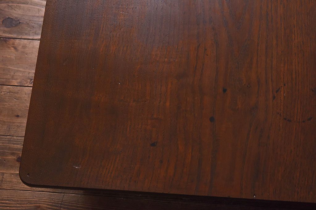 アンティーク家具　大正昭和初期　天板栗材一枚板　脚のデザインがユニークな座卓(ちゃぶ台、ローテーブル、センターテーブル)