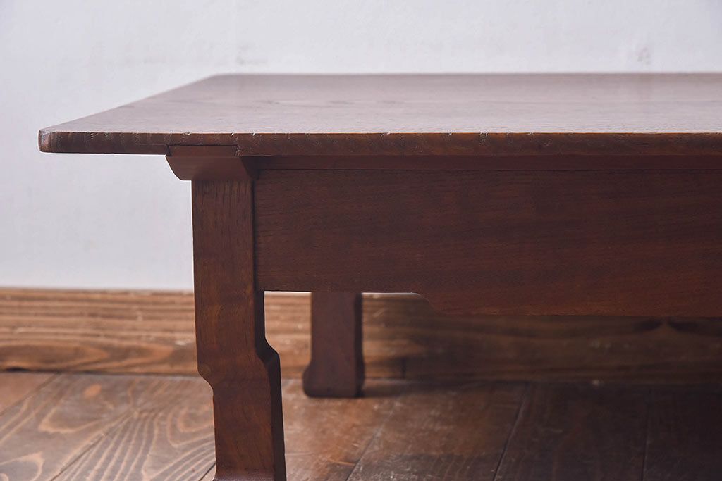 アンティーク家具　大正昭和初期　天板栗材一枚板　脚のデザインがユニークな座卓(ちゃぶ台、ローテーブル、センターテーブル)