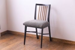 ヴィンテージ家具　イギリスビンテージ　シンプルな中に個性が光るチェア(ダイニングチェア、イス、椅子)(R-03153)(2)
