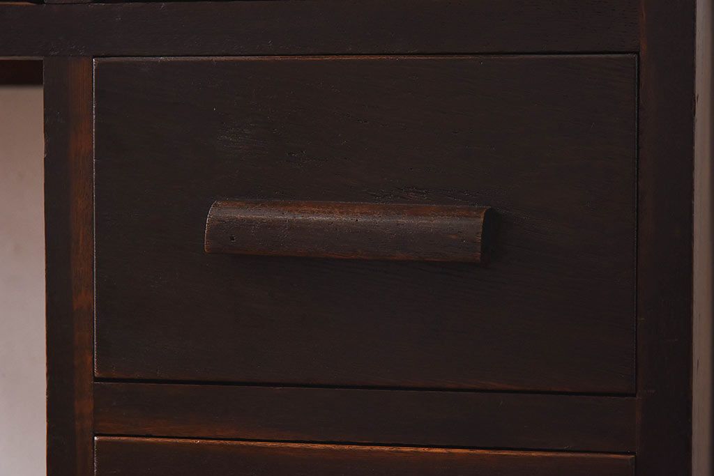 レトロ家具　昭和レトロ　栓材　古い木の質感が味わい深い小振りな片袖机(ワークデスク、在宅ワーク、在宅用、学習机)