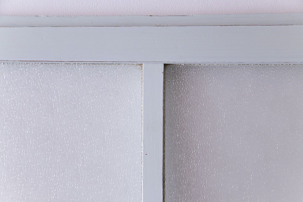 ペイント建具　シャビーな雰囲気が魅力的なダイヤガラス入りの引き戸1枚(ガラス戸、仕切り戸)