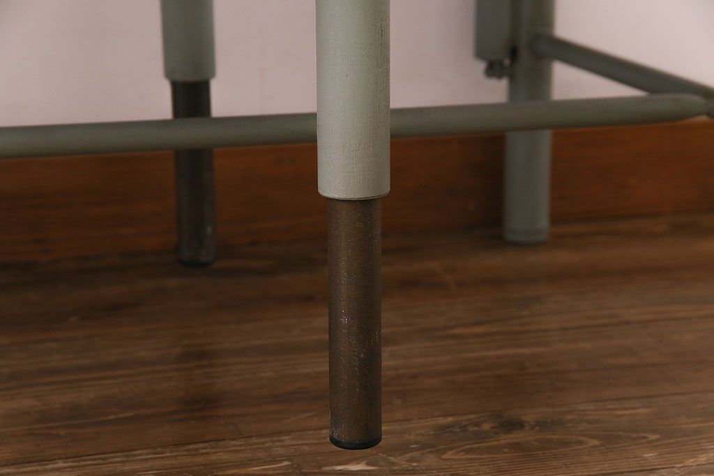 ラフジュ工房オリジナル 8脚格納スツール付きテーブル(ペイント作業台、机)