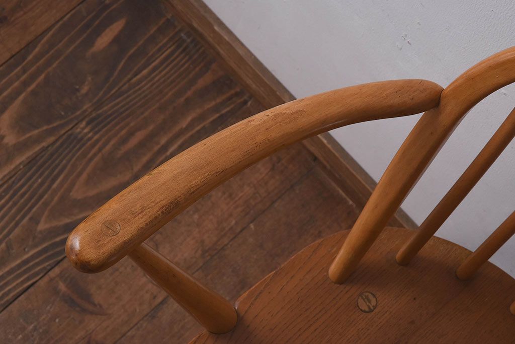 イギリス家具　ERCOL(アーコール) ローバック　ウィンザーアームチェア(ダイニングチェア)