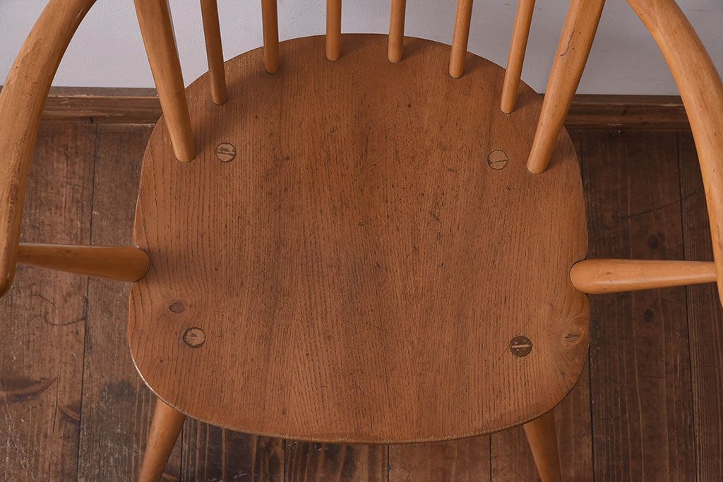 イギリス家具　ERCOL(アーコール) ローバック　ウィンザーアームチェア(ダイニングチェア)