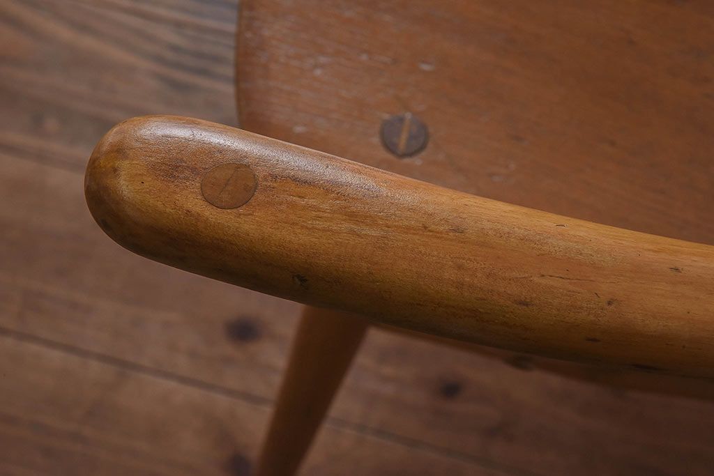 イギリス家具　ERCOL(アーコール) ローバック　ウィンザーアームチェア(ダイニングチェア)