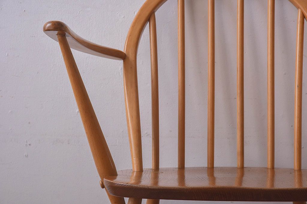 イギリス家具　ERCOL(アーコール) ローバック　ウィンザーアームチェア(ダイニングチェア)