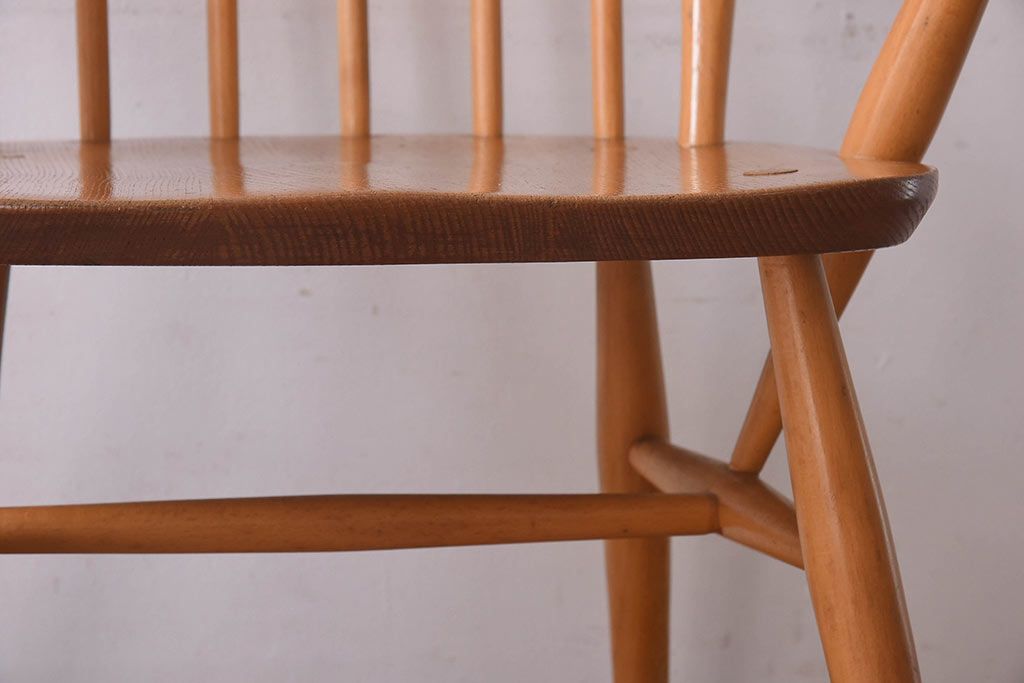 イギリス家具　ERCOL(アーコール) ローバック　ウィンザーアームチェア(ダイニングチェア)