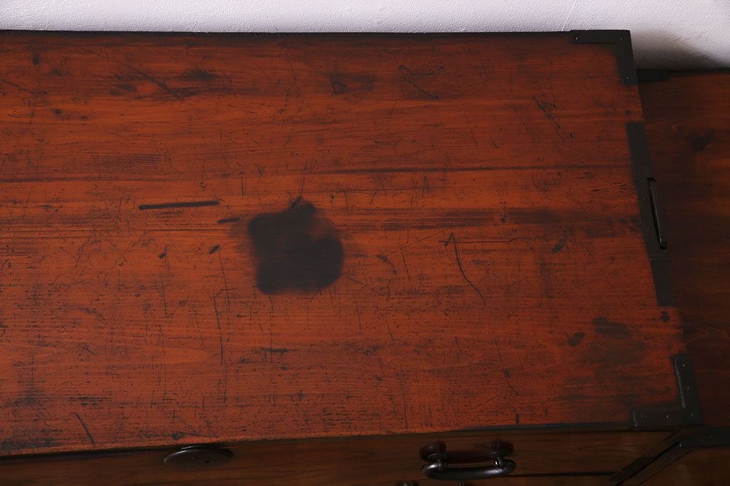 アンティーク家具　前面ケヤキ材　五丁引き　黒柿材を縁に使用した重ね箪笥(衣装箪笥、和タンス)