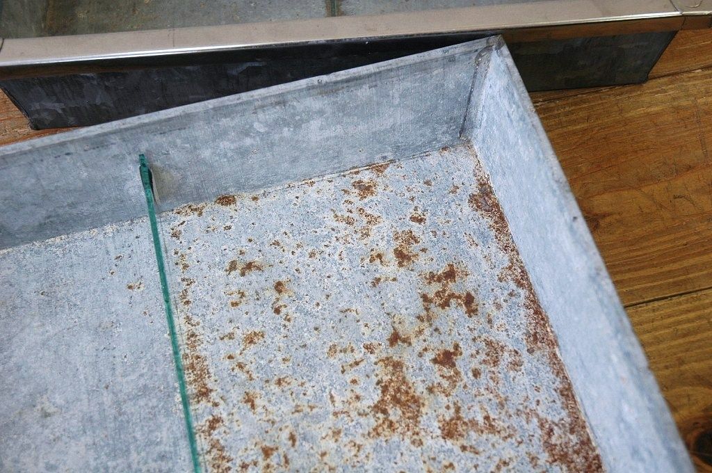 アンティーク家具　古い駄菓子屋のブリキのガラスケース2個組1