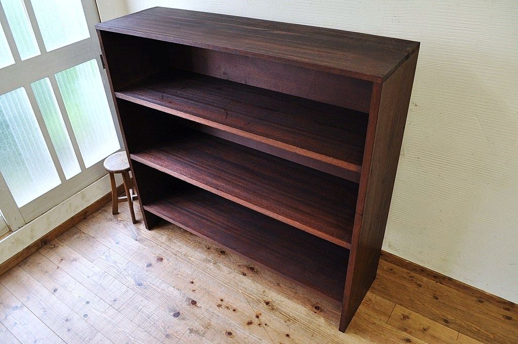 アンティーク家具　特大!古い木の重厚な飾り棚
