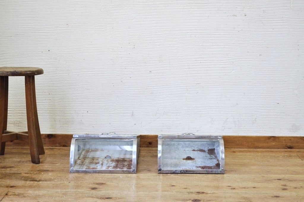 アンティーク家具　古い駄菓子屋のブリキガラスケース2個(2)
