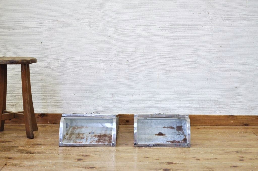 アンティーク家具　古い駄菓子屋のブリキガラスケース2個(2)