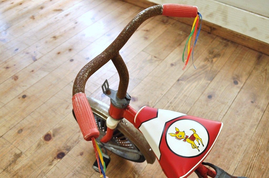 アンティーク雑貨　デッドストック品　古い子供自転車(三輪車)1