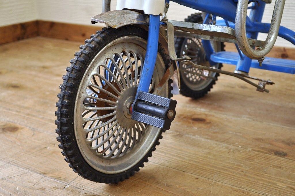 アンティーク雑貨　デッドストック品　古い子供自転車(三輪車)5
