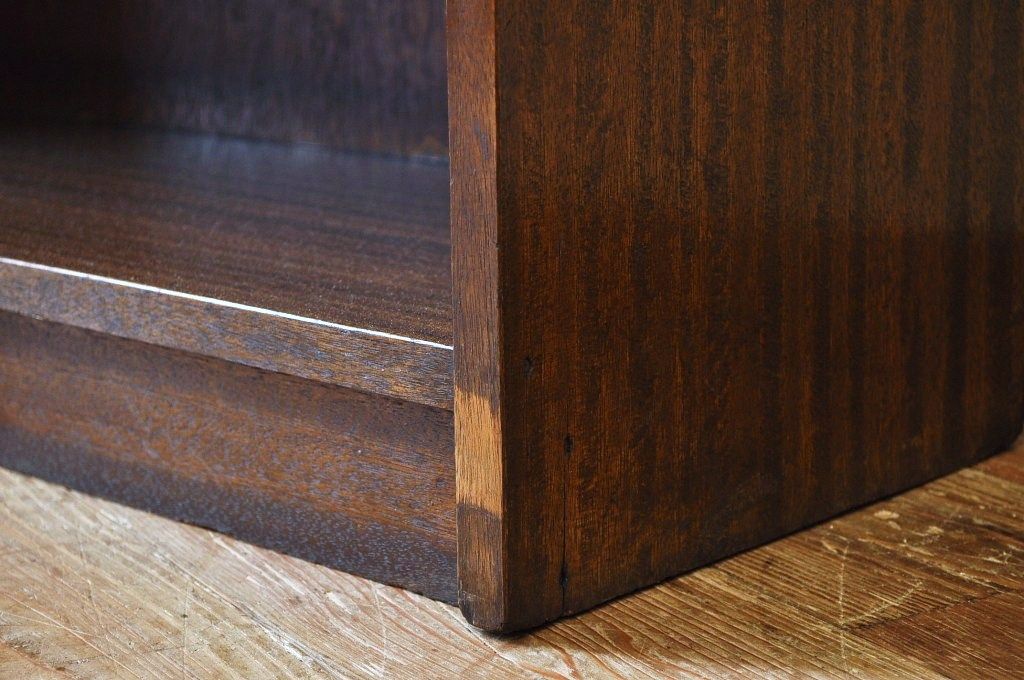 美品!古い木の大振りな収納棚