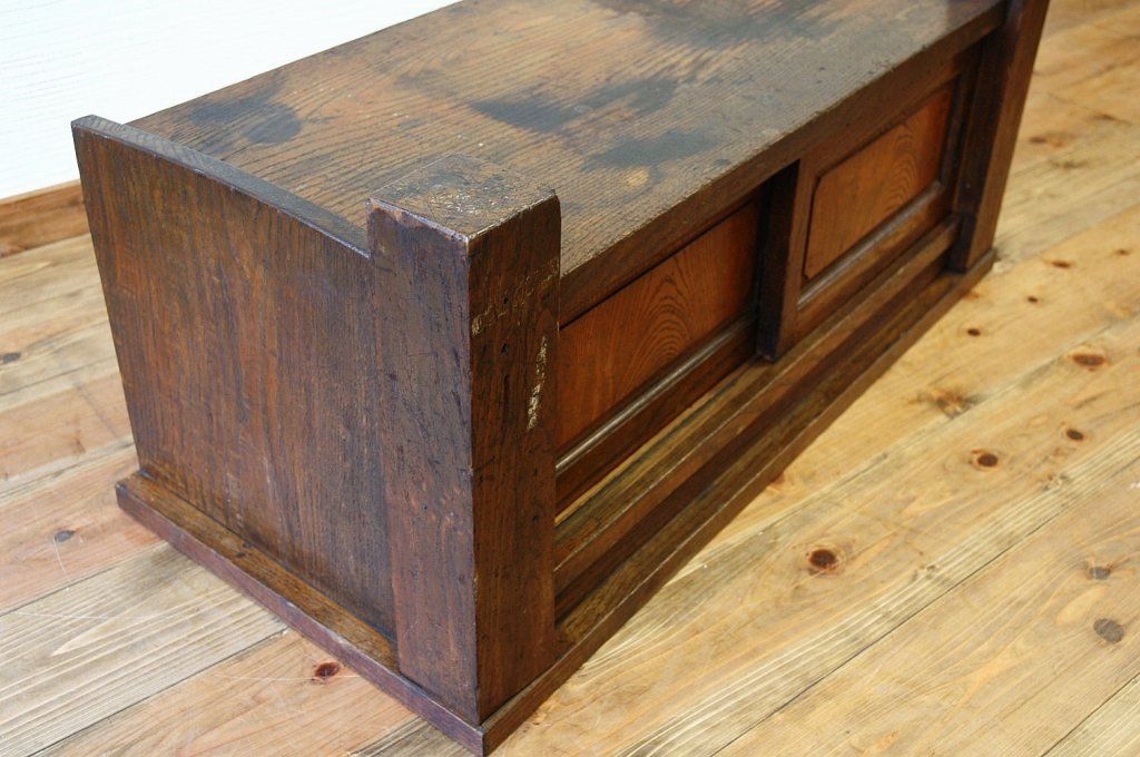 アンティーク家具　重厚!古い欅材の大振りな置床