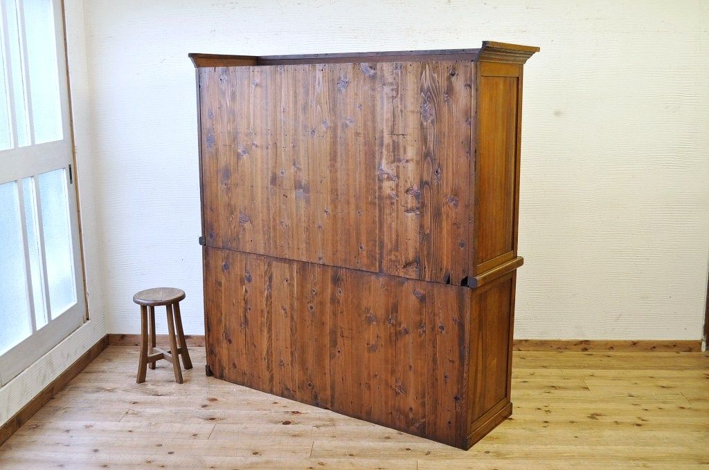 アンティーク家具　古いナラ材の大きな二段重ね収納棚
