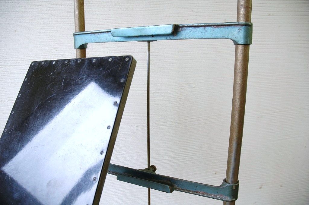 アンティーク雑貨　珍品希少!古い病院のレトロなレントゲン台