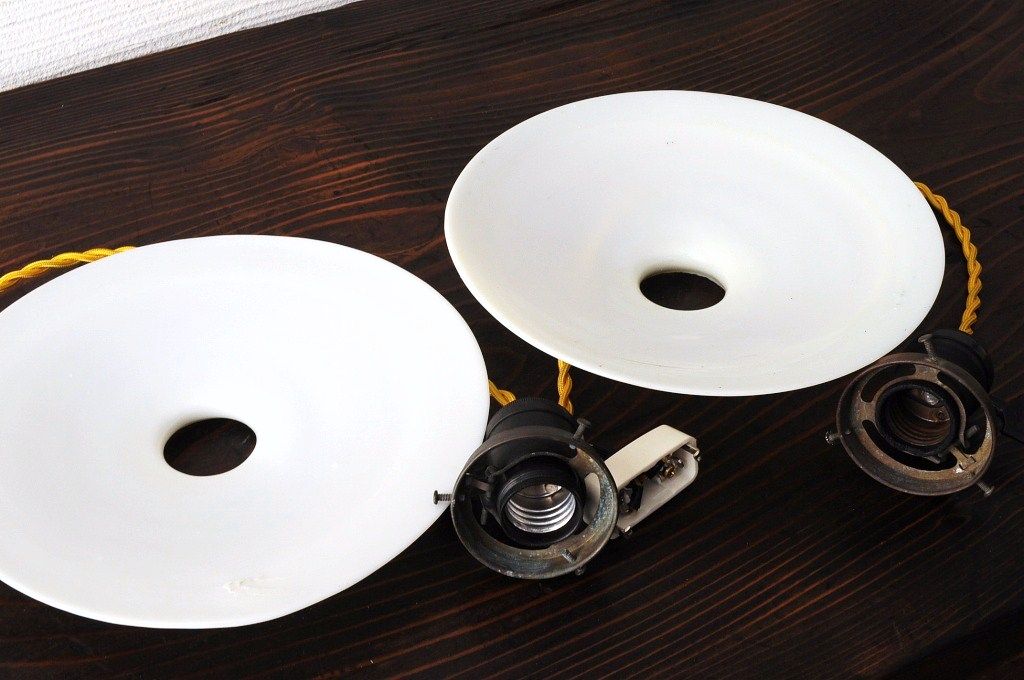 古いお家のシンプルな電笠2個セット8