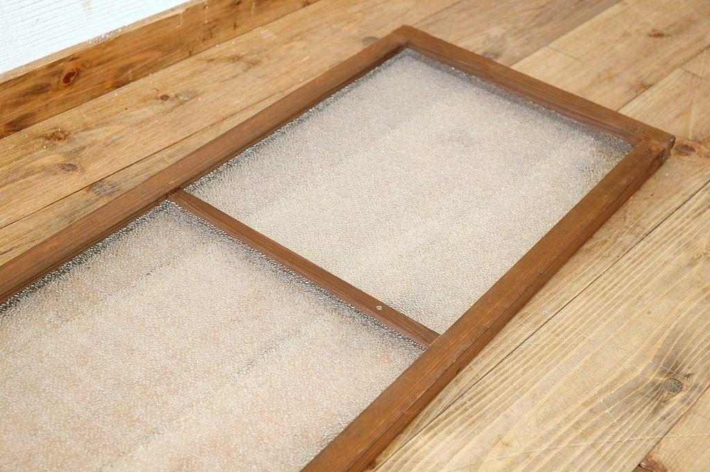 古い木味のダイヤガラス明り取り3