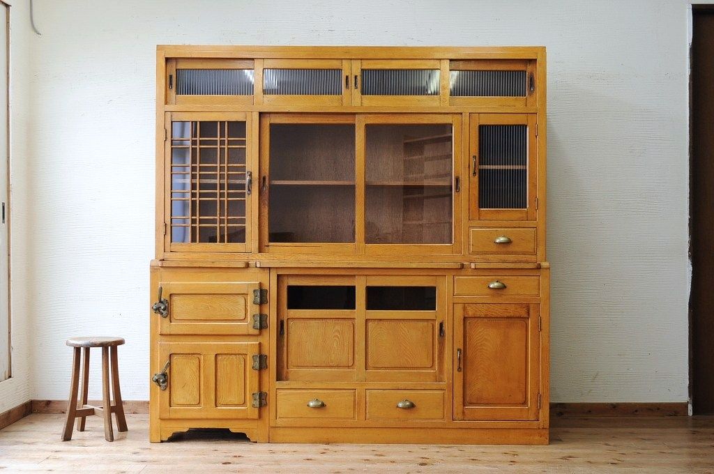アンティーク家具　◇珍品!古いナラ材の作業台と冷蔵庫のついた特大食器棚