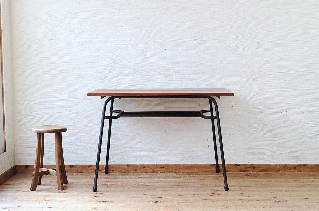レトロ家具　★古い鉄脚のレトロなテーブル7