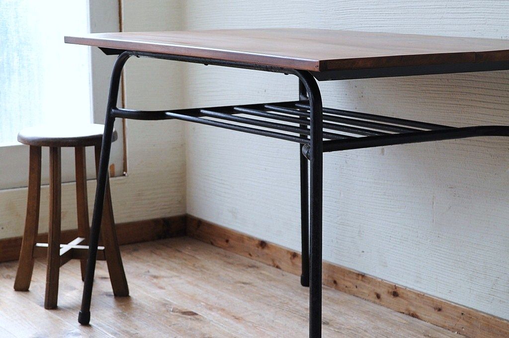 レトロ家具　★古い鉄脚のレトロなテーブル7